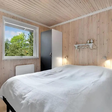 Perikumvej Aakirkeby I 度假居