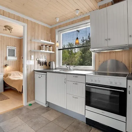 Perikumvej Aakirkeby I *