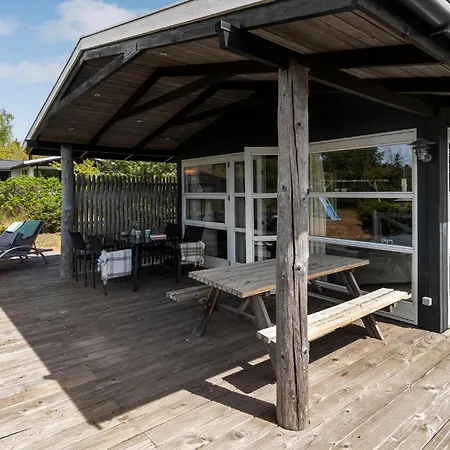 Perikumvej Aakirkeby I * Vester Somarken