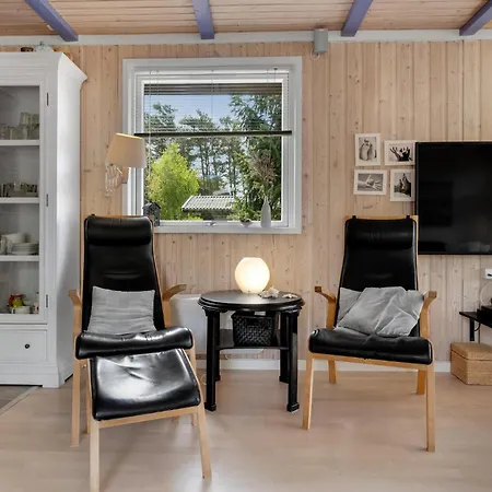 Perikumvej Aakirkeby I